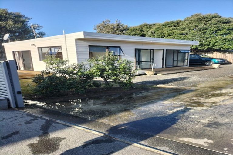 Photo of property in 233 Manly Street, Paraparaumu Beach, Paraparaumu, 5032