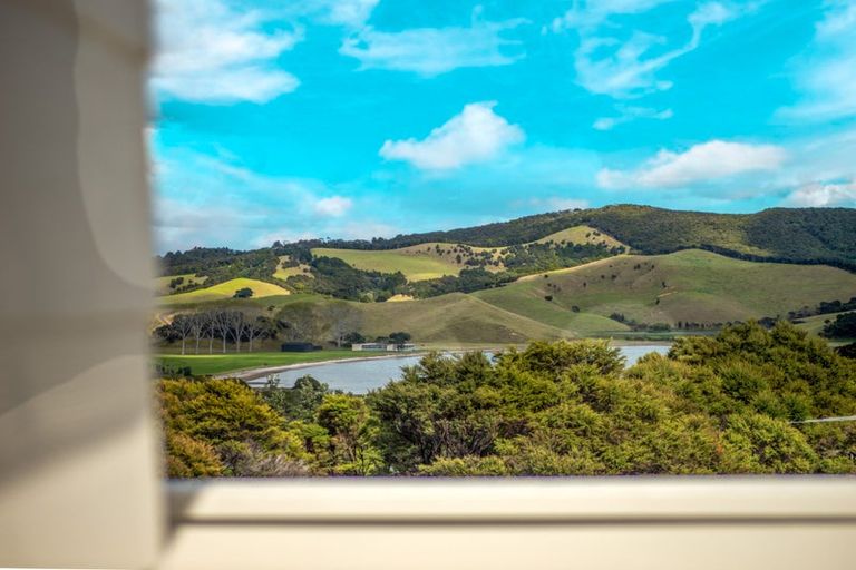 Photo of property in 266 Kempthorne Road, Russell, 0272