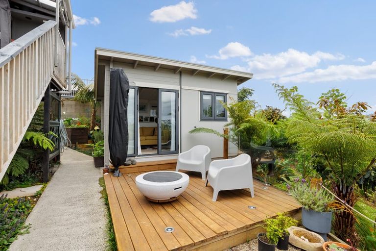 Photo of property in 152 Centennial Drive, Whitianga, 3510