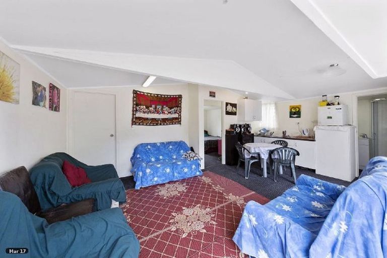 Photo of property in 56 Peverill Crescent, Papatoetoe, Auckland, 2025