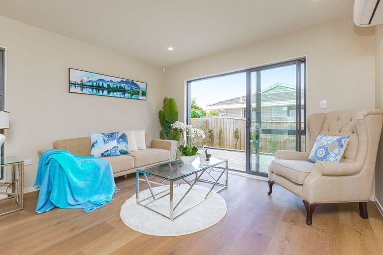 Photo of property in 8/43 Clevedon Road, Papakura, 2110