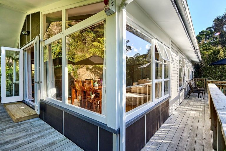 Photo of property in 194 Eastern Hutt Road, Taita, Lower Hutt, 5019