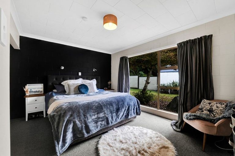 Photo of property in 15a Thames Street, Welbourn, New Plymouth, 4310