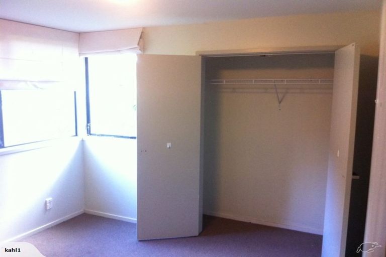 Photo of property in 1a Norwood Road, Bayswater, Auckland, 0622