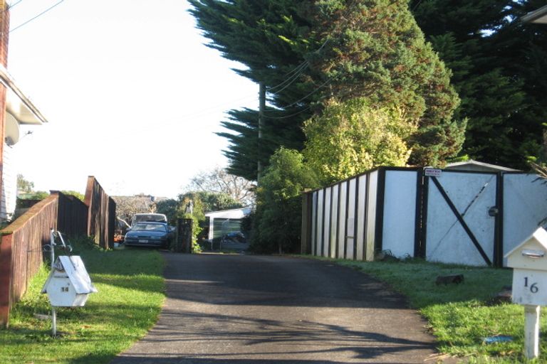 Photo of property in 16 Rondorlyn Place, Manurewa, Auckland, 2102