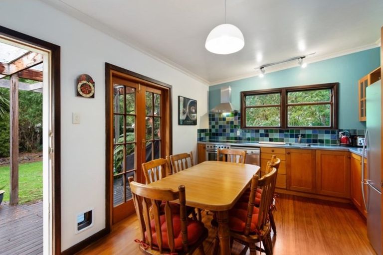 Photo of property in 21 Bay View Road, Moncks Bay, Christchurch, 8081