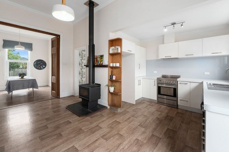 Photo of property in 24 York Street, Picton, 7220