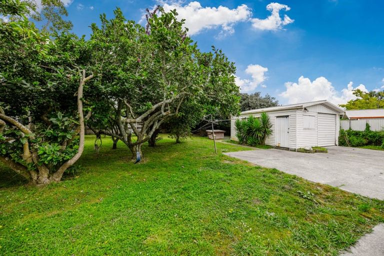 Photo of property in 9 President Avenue, Papakura, 2110