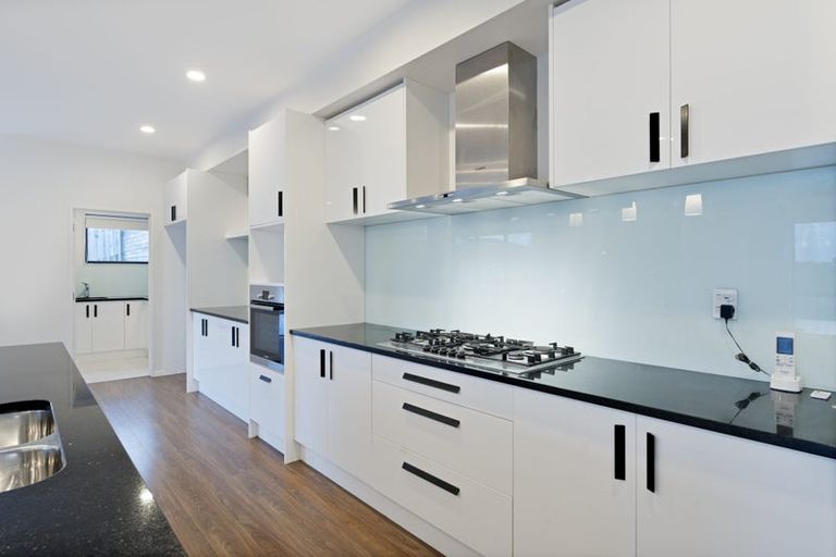 Photo of property in 55 Platinum Rise, Ranui, Auckland, 0612