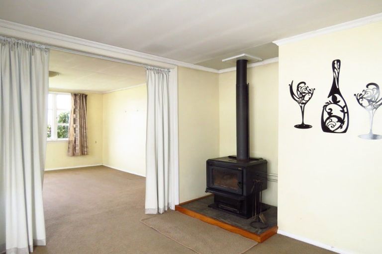 Photo of property in 35 Queen Street, Westport, 7825