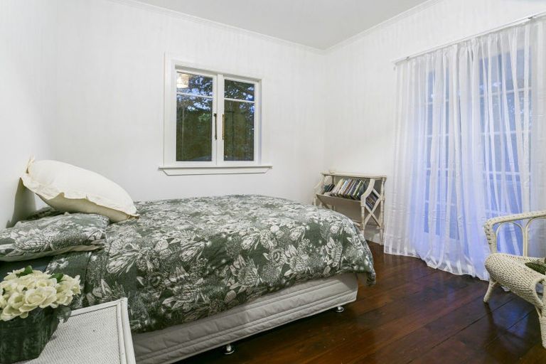 Photo of property in 386 Upper Harbour Drive, Greenhithe, Auckland, 0632