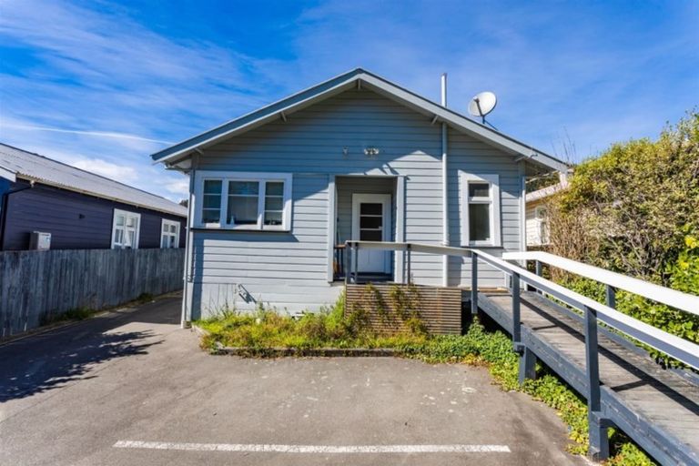 Photo of property in 52 Waimea Road, Nelson South, Nelson, 7010