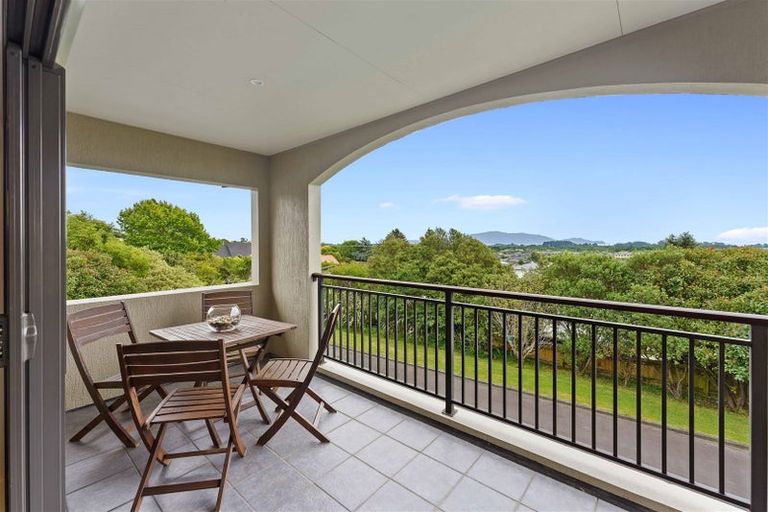 Photo of property in 37 Huia Street, Waikanae, 5036