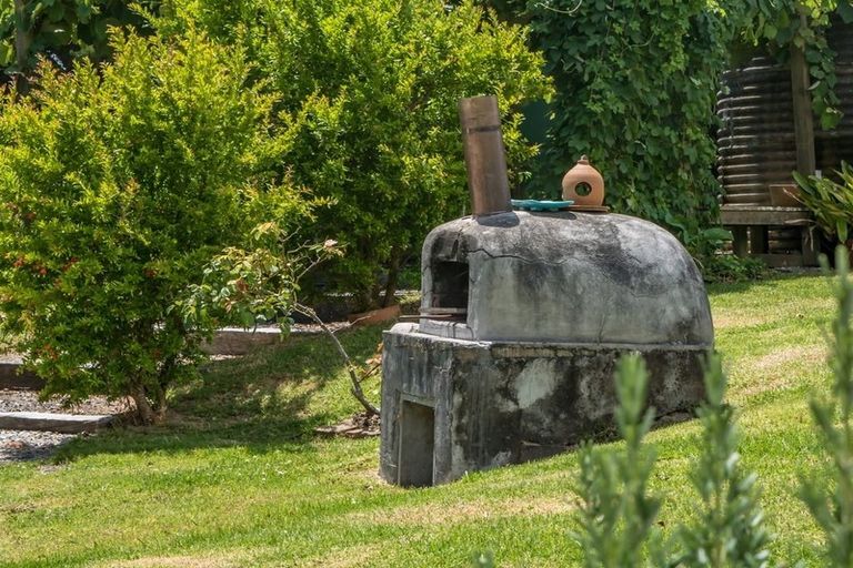 Photo of property in 451 Pah Hill Road, Wharehine, Wellsford, 0973