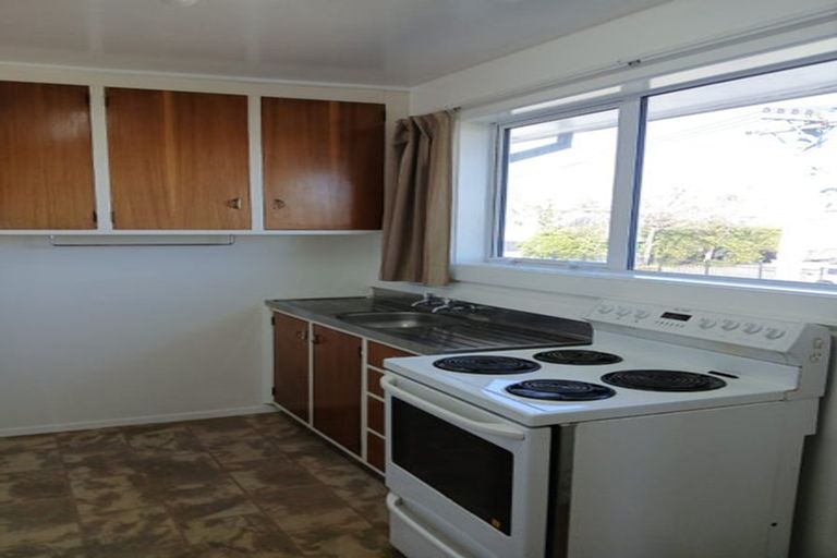 Photo of property in 2/22 Clare Road, St Albans, Christchurch, 8014
