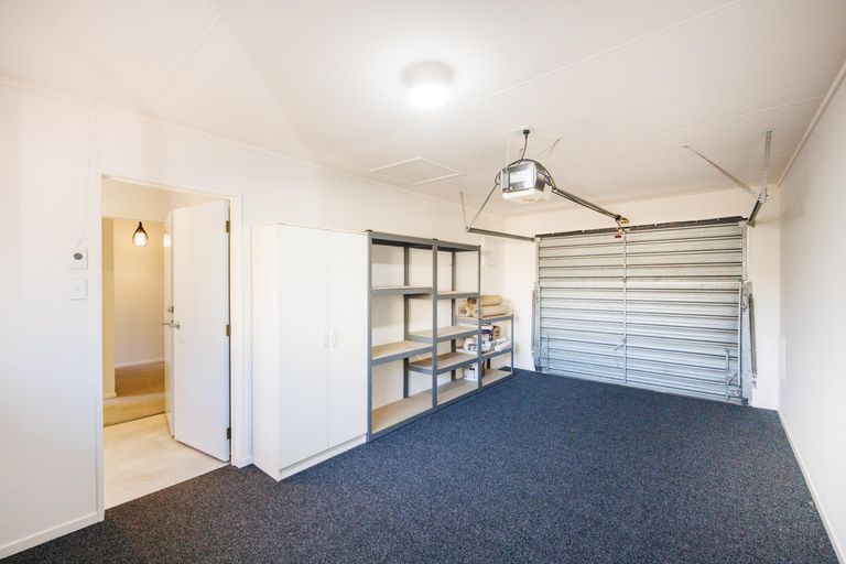 Photo of property in 21a Rangitira Avenue, Palmerston North, 4414