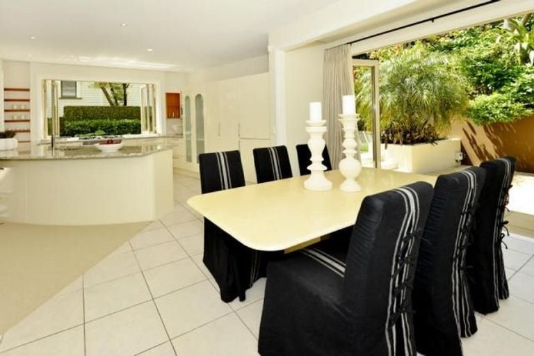 Photo of property in 29 Jubilee Avenue, Devonport, Auckland, 0624