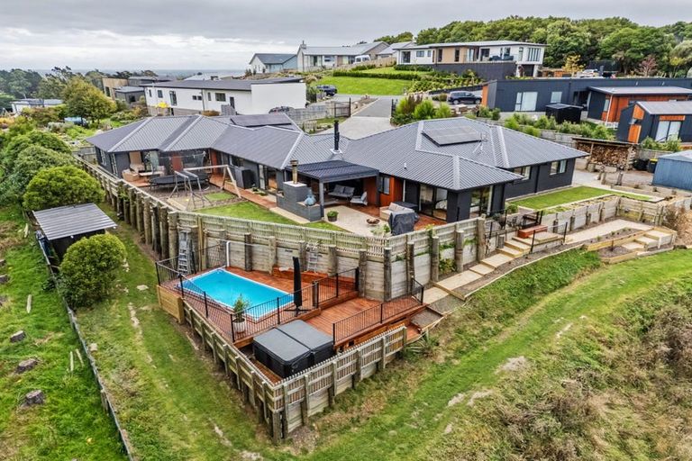 Photo of property in 14 Minsons Lane, Kennedys Bush, Christchurch, 8025