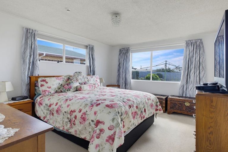 Photo of property in 84 Broadway, Stratford, 4332