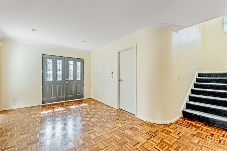 Photo of property in 44 Chateau Drive, Burnside, Christchurch, 8053