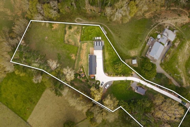 Photo of property in 685 Inland Road, Helensville, 0875