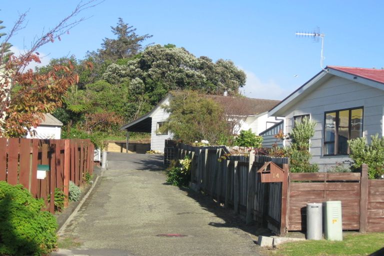 Photo of property in 14 Arnold Grove, Paraparaumu Beach, Paraparaumu, 5032