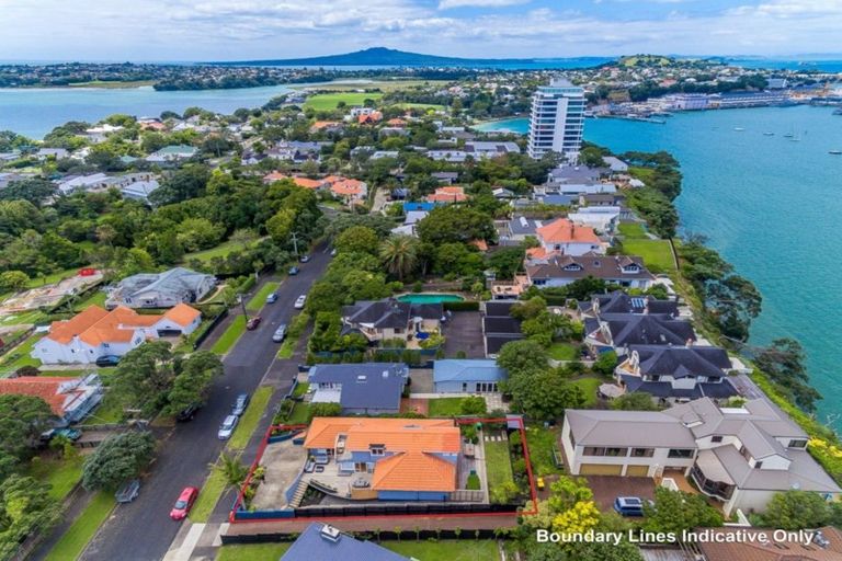 Photo of property in 77a Stanley Point Road, Stanley Point, Auckland, 0624