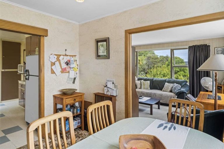 Photo of property in 37 Linwood Avenue, Forrest Hill, Auckland, 0620