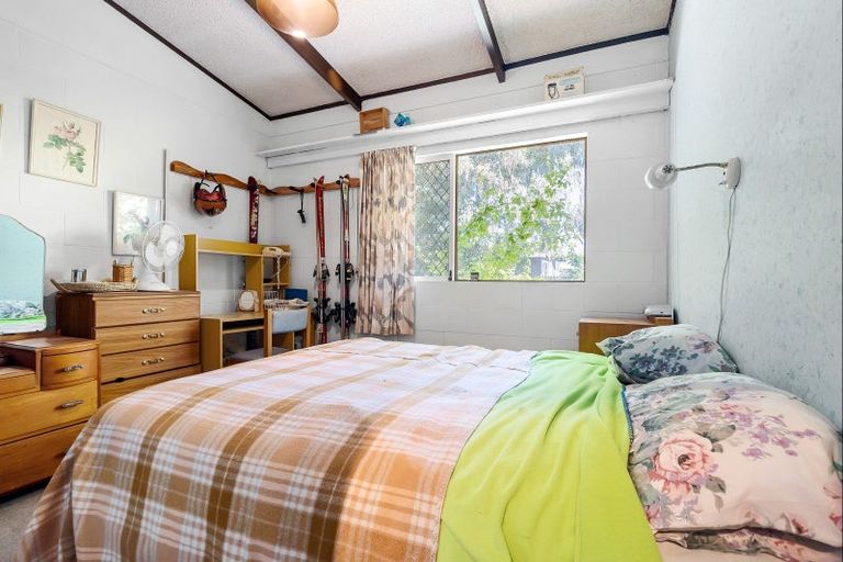 Photo of property in 16 Tongariro Road, Turangi, 3334