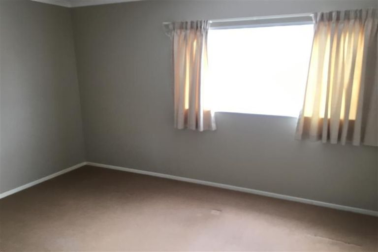 Photo of property in 25 Aorangi Place, Birkenhead, Auckland, 0626