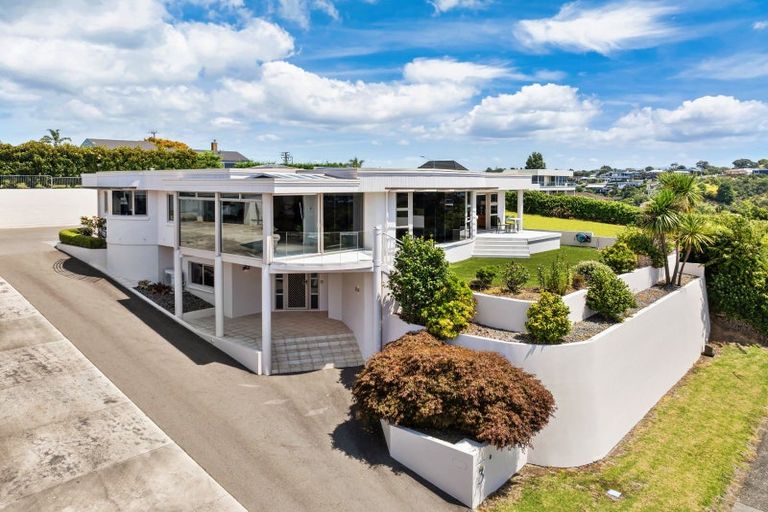 Photo of property in 3 Seaview Road, Otumoetai, Tauranga, 3110