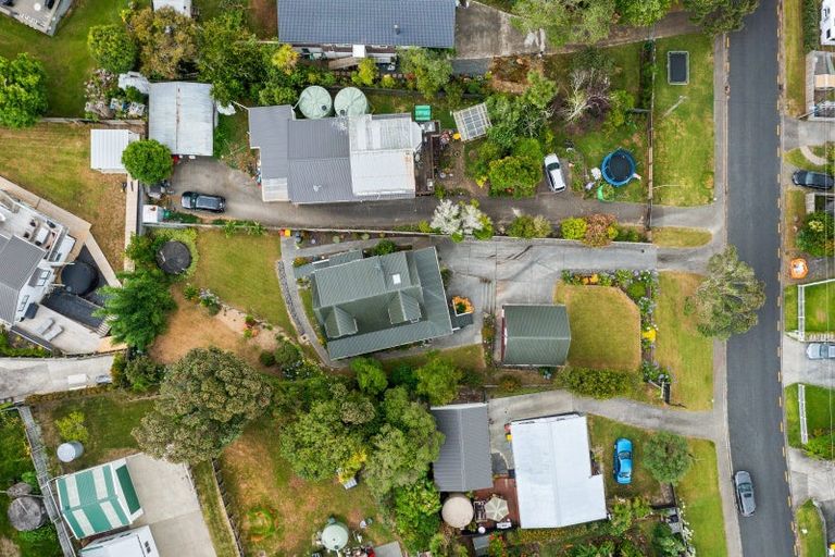 Photo of property in 83 Stillwater Crescent, Stillwater, Silverdale, 0993