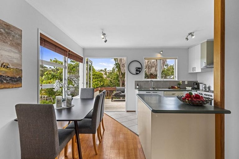 Photo of property in 20 Agincourt Street, Glenfield, Auckland, 0629