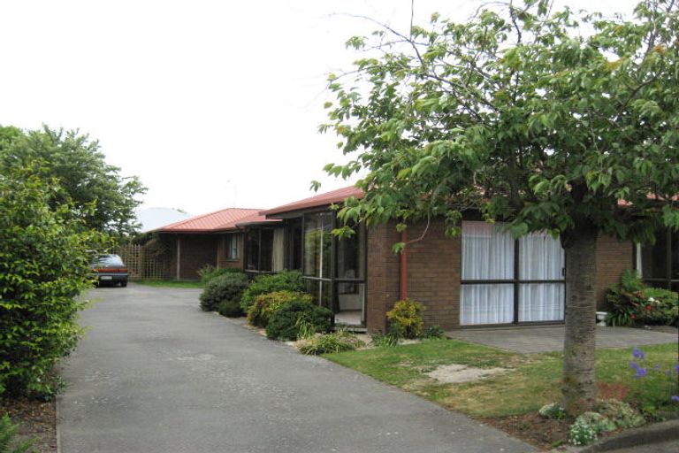 Photo of property in 1/84a Withells Road, Avonhead, Christchurch, 8042