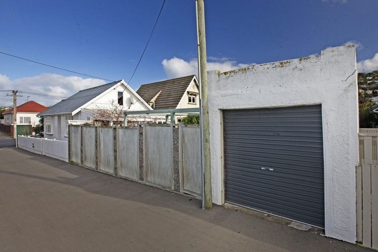 Photo of property in 63 Endeavour Street, Lyall Bay, Wellington, 6022