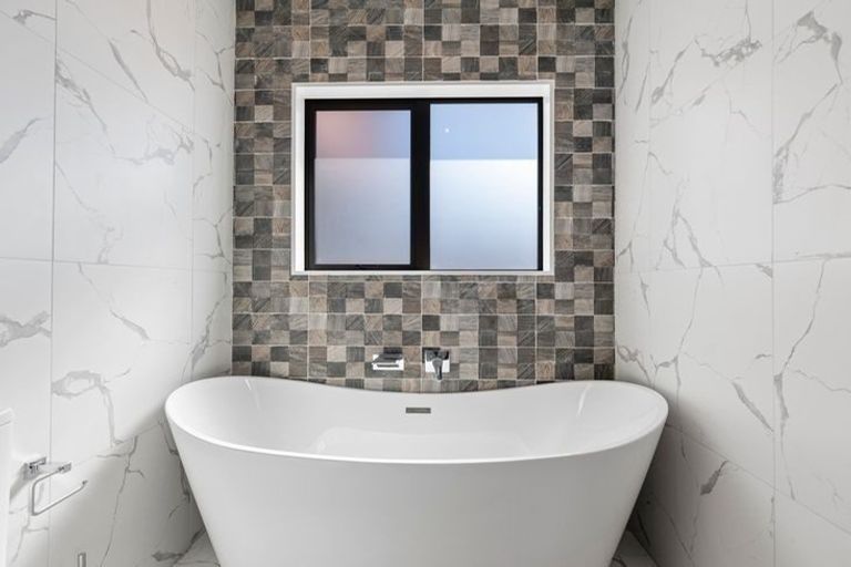 Photo of property in 55 Clarks Beach Road, Clarks Beach, 2122