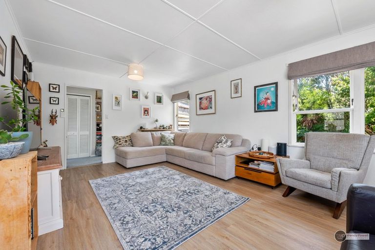 Photo of property in 17 Park Road, Belmont, Lower Hutt, 5010