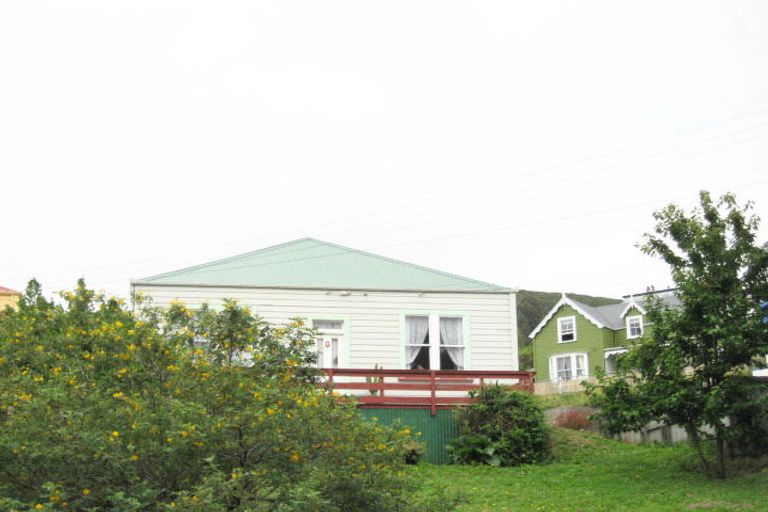 Photo of property in 21 Dublin Street, Lyttelton, 8082