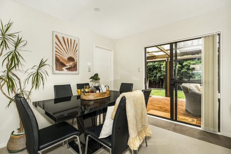 Photo of property in 21 Janway Avenue, Flat Bush, Auckland, 2016