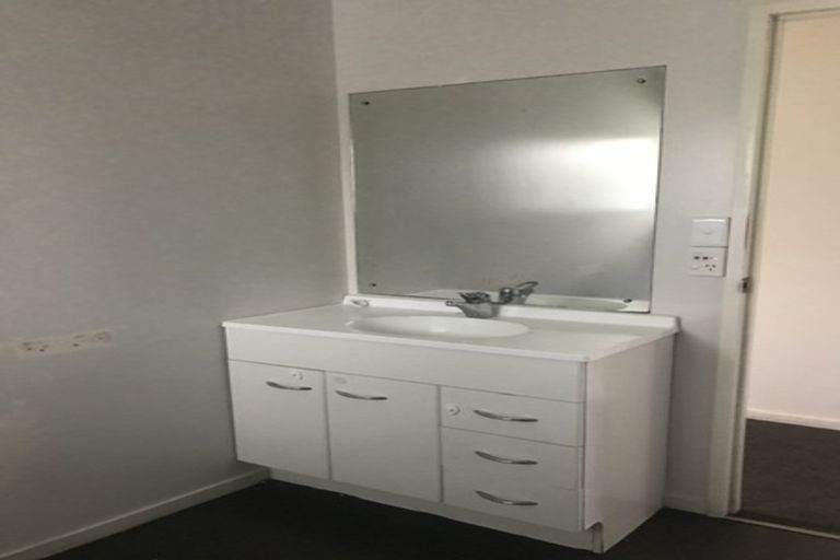 Photo of property in 32b Station Road, Takanini, 2112