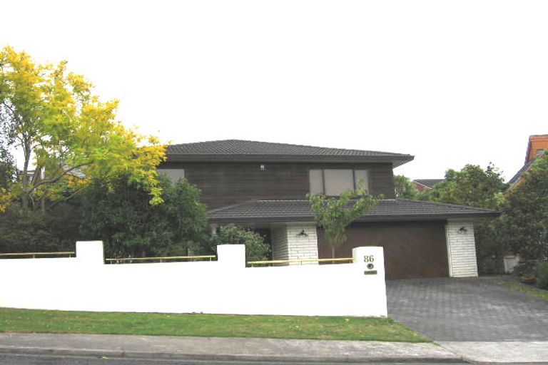 Photo of property in 86 Manhattan Heights, Glendene, Auckland, 0602