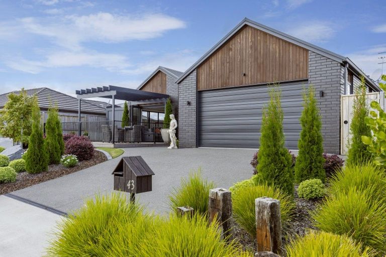 Photo of property in 43 Harakeke Drive, Wharewaka, Taupo, 3330