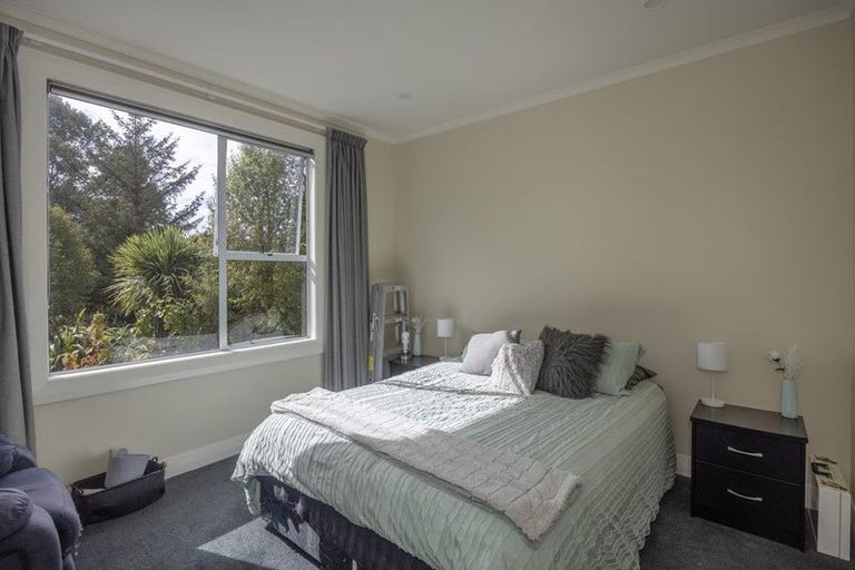 Photo of property in 64 Perth Street, South Hill, Oamaru, 9400