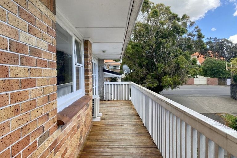 Photo of property in 128 Gillies Avenue, Taupo, 3330