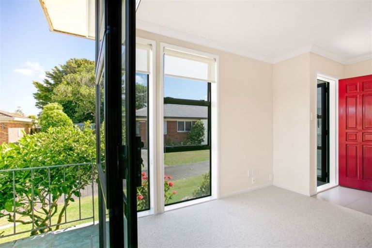 Photo of property in 7/39 Norcross Avenue, Henderson, Auckland, 0612