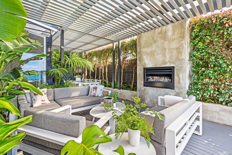 Photo of property in 23 Duncansby Road, Stanmore Bay, Whangaparaoa, 0932