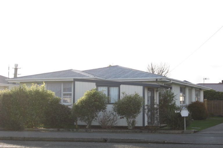 Photo of property in 40 West Plains Road, Waikiwi, Invercargill, 9810