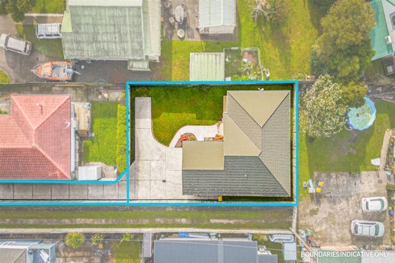 Photo of property in 34a Birdwood Road, Swanson, Auckland, 0612