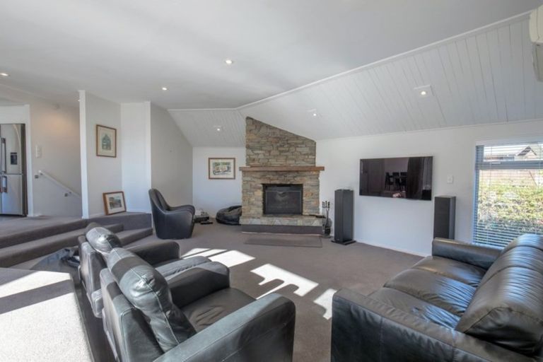 Photo of property in 15 Rowan Court, Wanaka, 9305