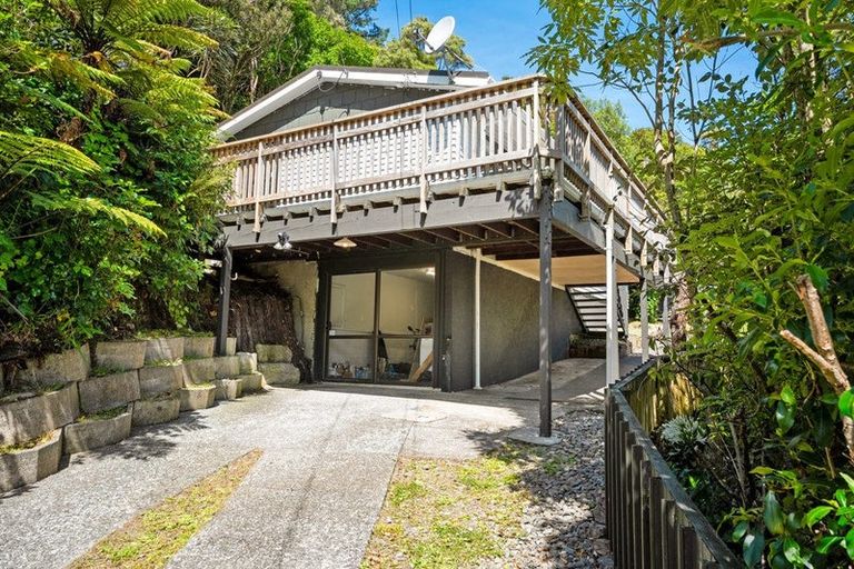 Photo of property in 32 John Street, Stokes Valley, Lower Hutt, 5019